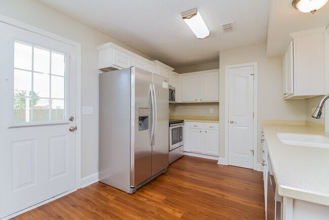 Building Photo - 2729 Westhaven Dr