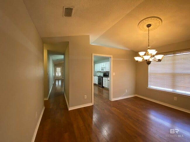 Building Photo - 109 Covey Run Pl