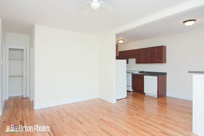 Foto del edificio - 625 W Cornelia Ave