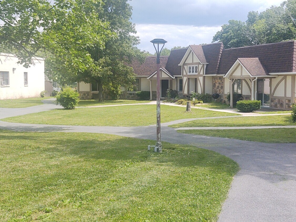 2636 Emmitsburg Rd Unit 1, Gettysburg, PA 17325 Condo for Rent in Gettysburg, PA