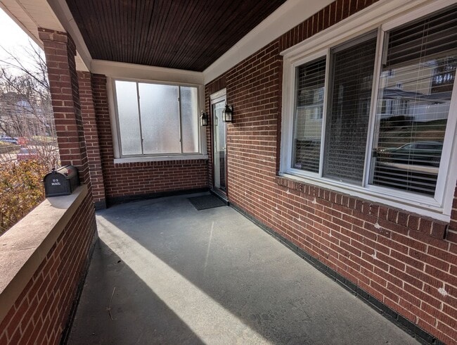 Foto del edificio - 4 Bedroom, 2 Bathroom Single Family Home (Mt. Washington)