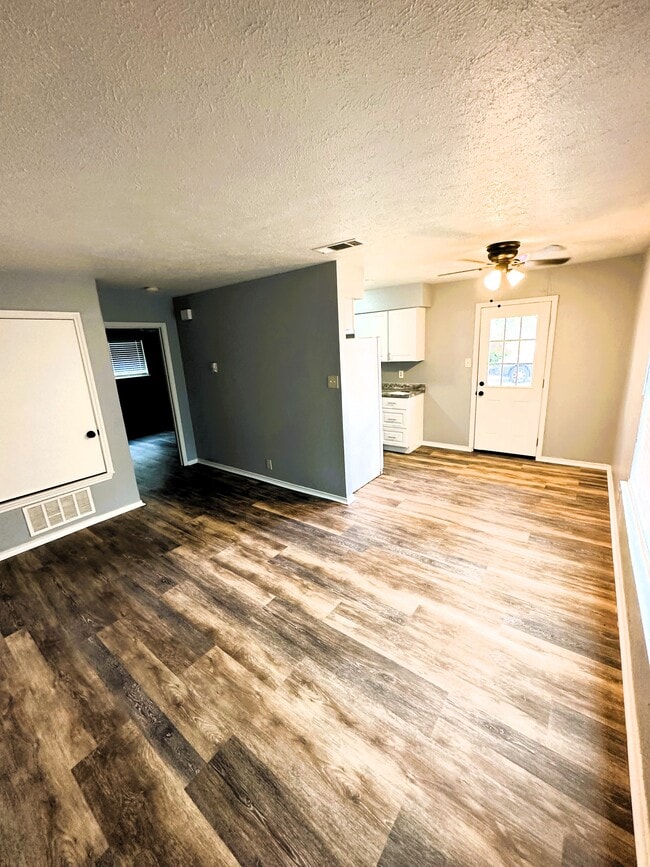 Foto del edificio - 103 Redbud Ct