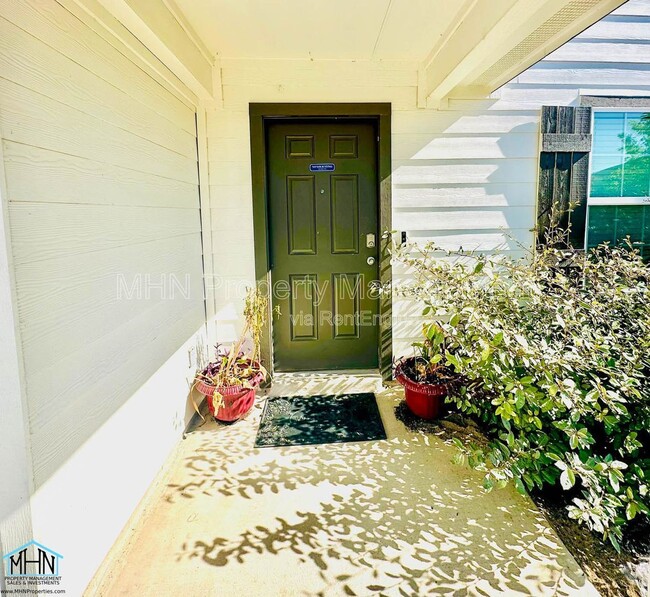 Foto del edificio - 5022 Jaspillite Ave