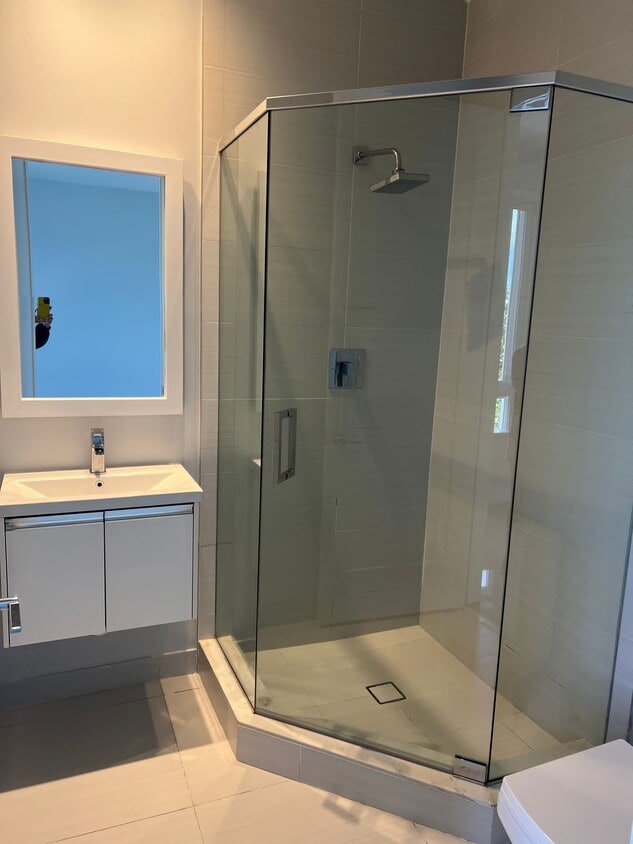 Photo - 6412 NW 105th Pl (Doral, FL)