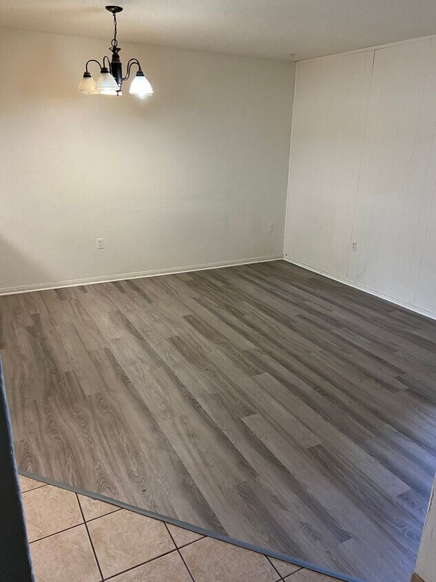 Primary Photo - * MOVE IN SPECIAL * 1/2 OFF 2ND MONTH'S RE...