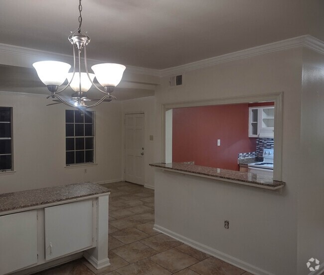 Building Photo - 10865 W Fuller Pl