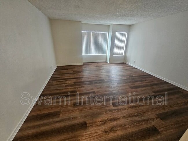 Building Photo - 926 Wilmington Blvd