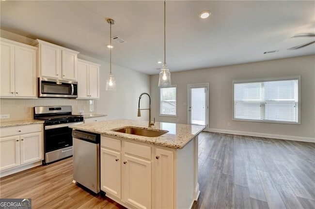 Building Photo - 212 Station Overlook Dr