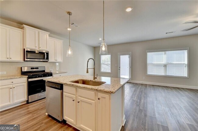 Foto del edificio - 212 Station Overlook Dr