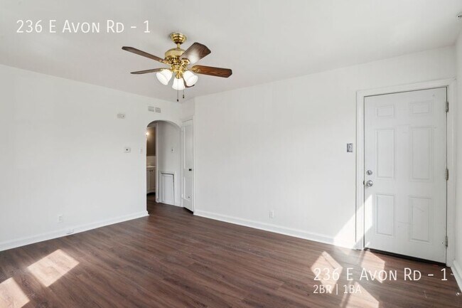 Foto del edificio - 2 BR 1BA apartment 1st floor +(1) Parking ...