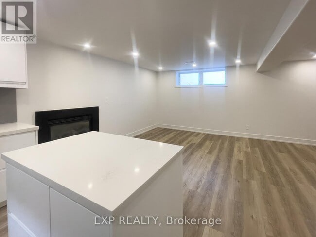 Building Photo - 38 Inverdon Rd