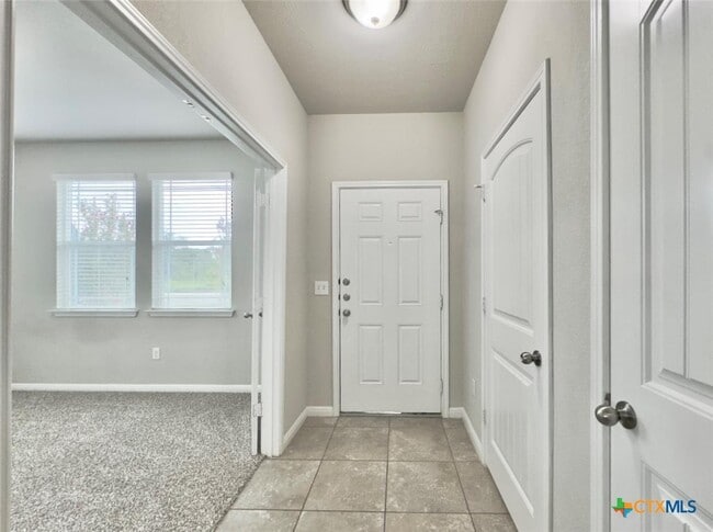 Foto del edificio - 308 Craters of the Moon Blvd