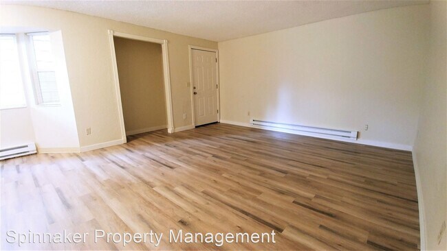 Building Photo - 3339 S Ainsworth Ave