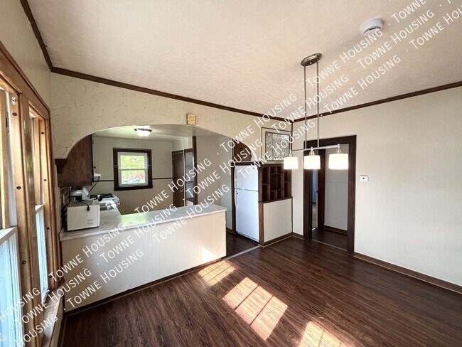 Foto del edificio - 2418 Whitney Ave