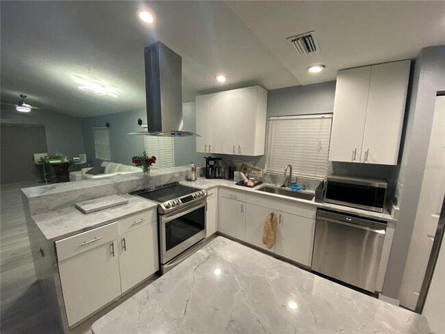 Foto del edificio - 5242 Immo Ct