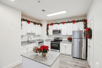 Building Photo - Wesley Kensington Apartments at Stonecrest