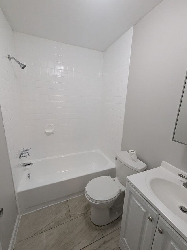 Building Photo - 4402 McMenamy St