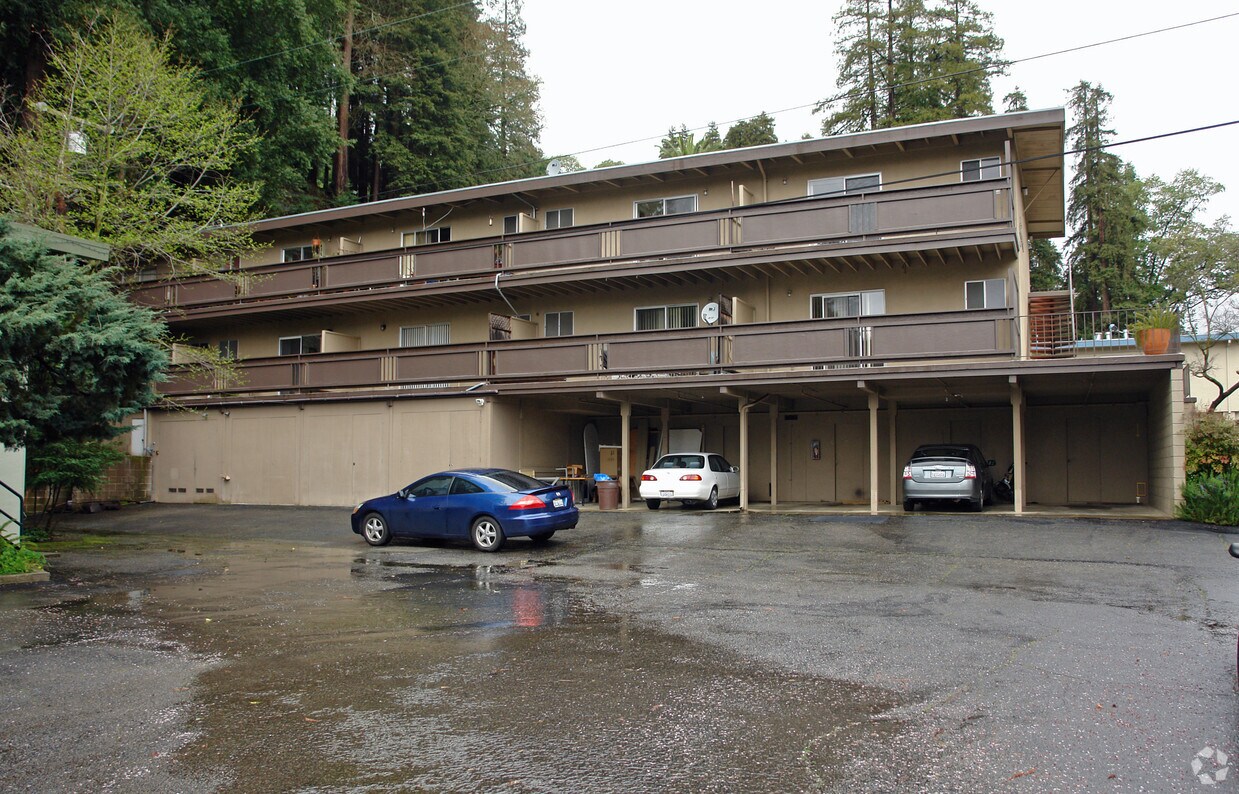 Building Photo - 174 Miller Ave