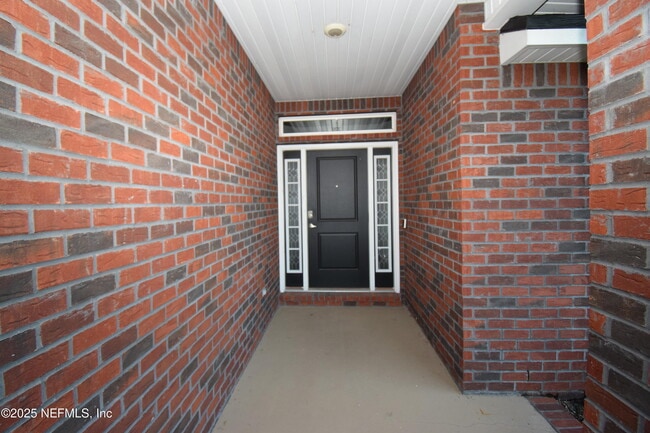 Foto del edificio - 7285 Gateway Ct