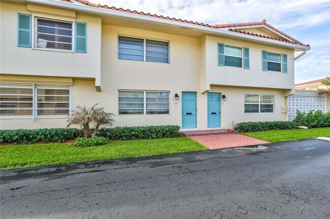 Foto del edificio - 5450 N Ocean Blvd