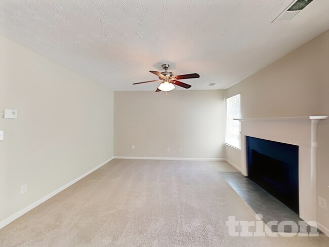 Building Photo - 6469 Snowden Dr