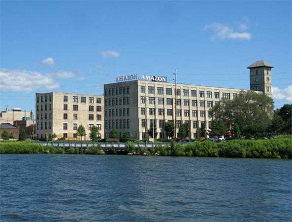 Building Photo - Amazon Apartments