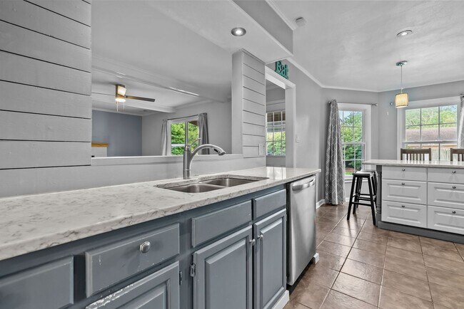 Building Photo - Luxury Family Living with a Resort-Style Backyard in Virginia Beach
