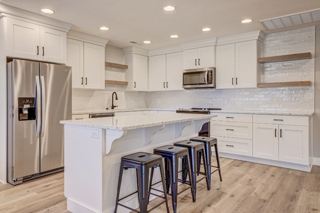 Building Photo - 351 S 400 E