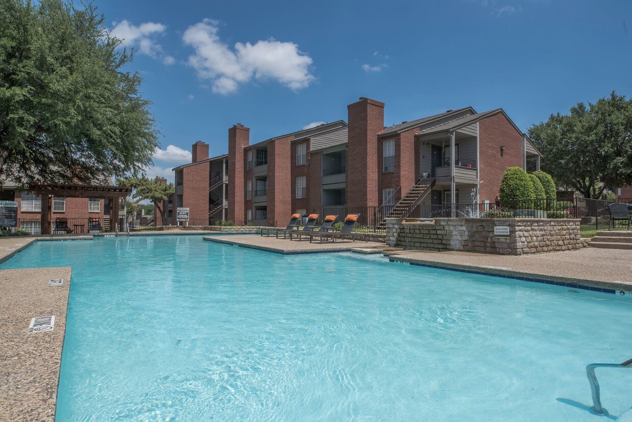 The Vines Apartments in Lewisville, TX