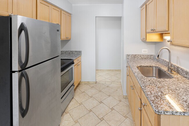 Foto del edificio - 7545 N Winchester Ave
