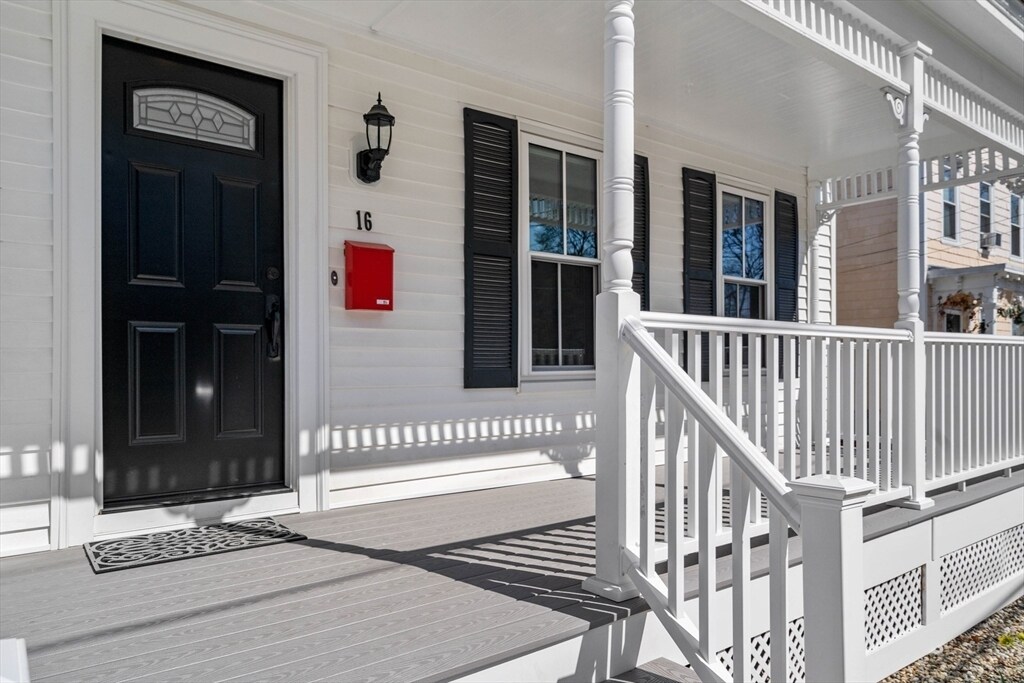 Foto principal - 16 Devens St