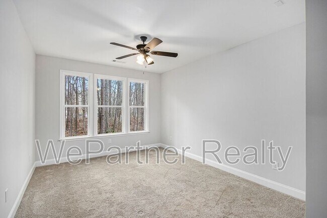 Foto del edificio - 124 Crest Pointe