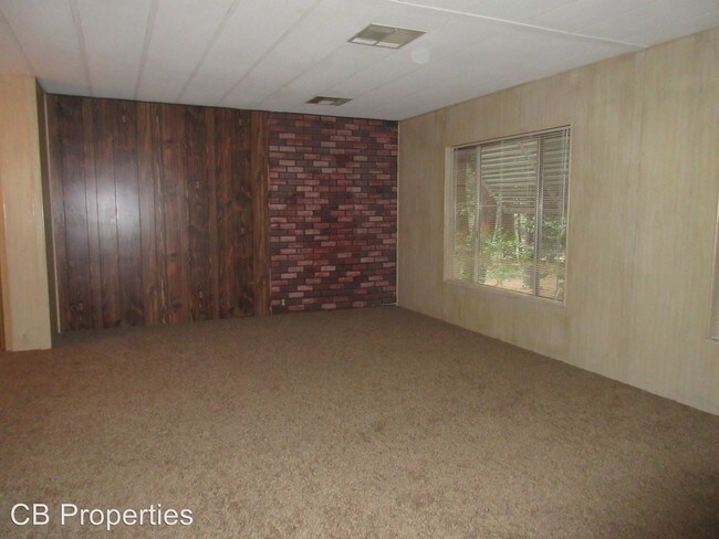 Building Photo - 14772 Glenwood Dr