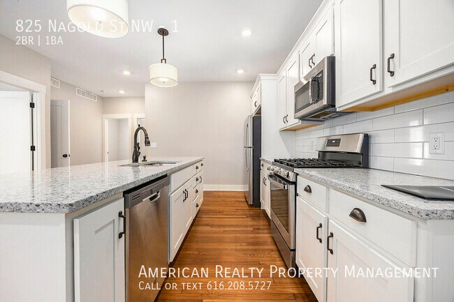 Foto del edificio - 825 Nagold St NW