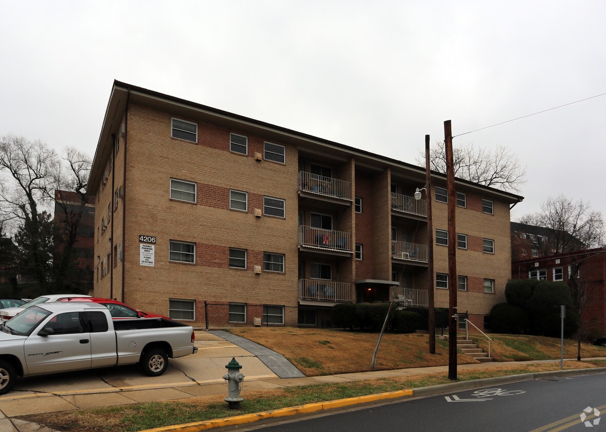 4206 Knox Rd, College Park, MD 20740 Apartments College Park, MD