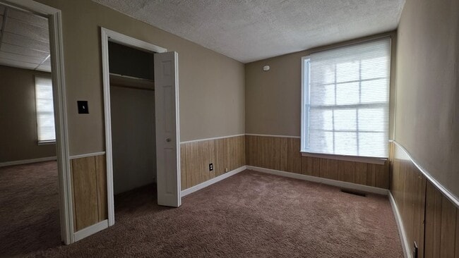 Building Photo - Renovated Cottage For Rent