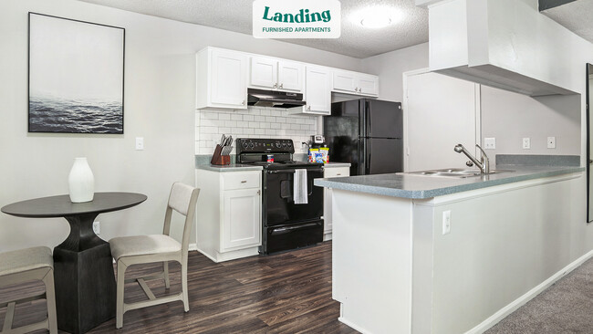 Building Photo - 2300 Village Lake Dr