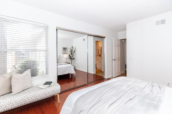 Foto del edificio - 1601 Wintergreen Ln