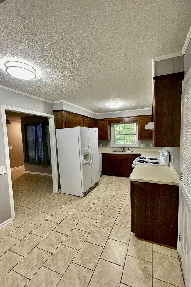 Foto del edificio - 2403 Hunt Club Rd