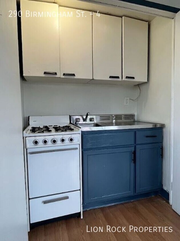 Primary Photo - Charming Urban Living for $899/month!
