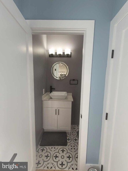 Foto del edificio - 927 Kennedy St NW