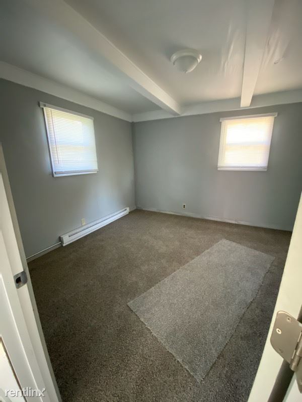 Building Photo - 1 br, 1 bath House - 409 East Walnut Street