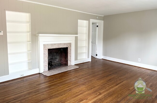 Foto del edificio - 30 Pleasant Ridge Ave