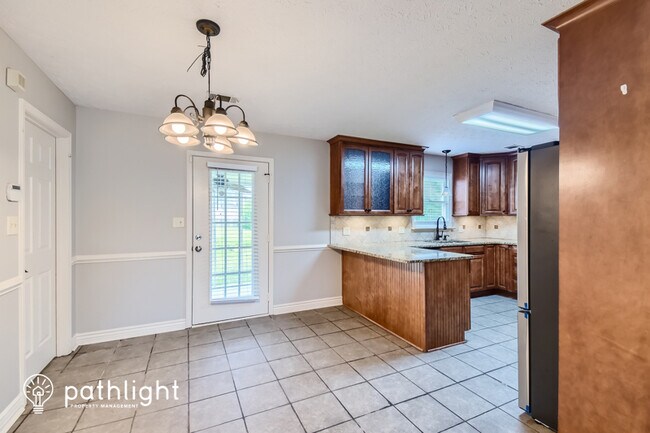 Building Photo - 250 David Larsen Dr, Stockbridge, GA, 30281