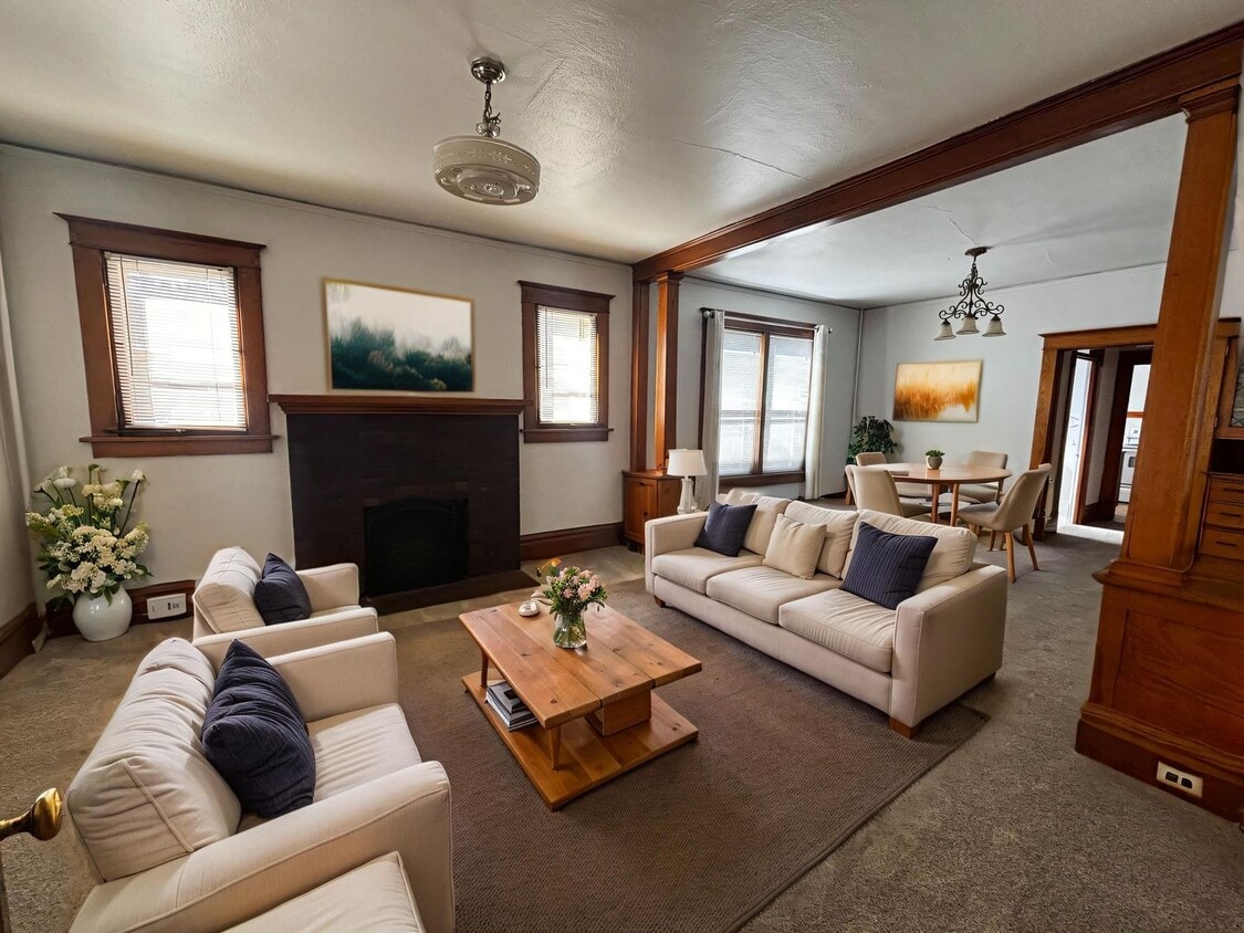 Photo - 1336 N Weber St.-2