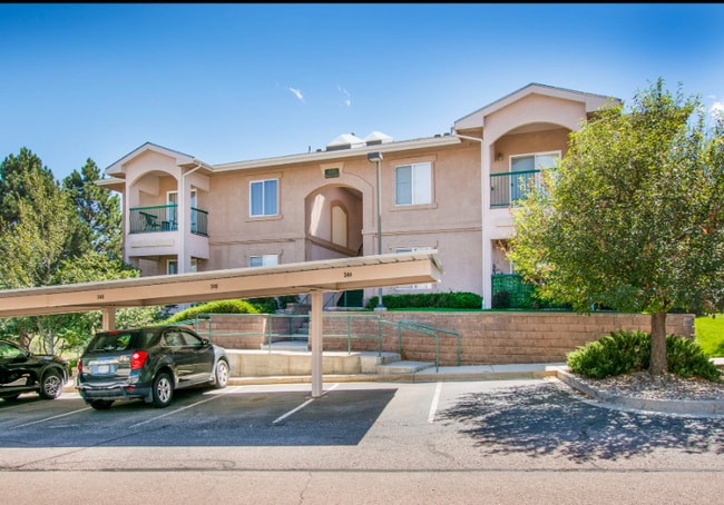 Building Photo - 3020 Mandalay Grove