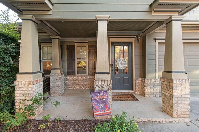 Building Photo - 330 Downing Creek Trail