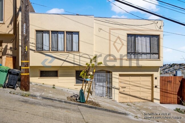 Building Photo - 122 Ordway St