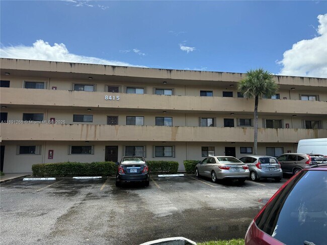 Foto del edificio - 8415 SW 107th Ave