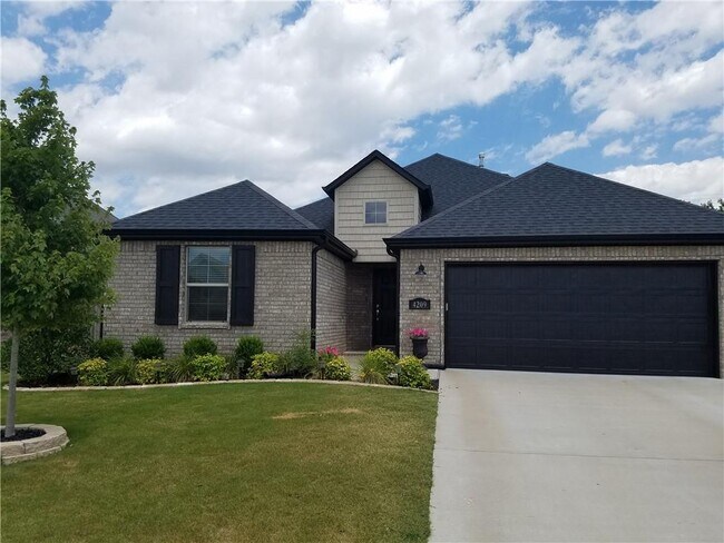 Building Photo - 4209 SW Layton Rd